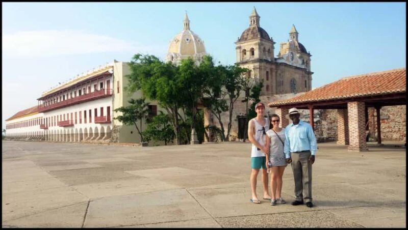 Cartagena: Private City Tour in an Air-Conditioned Vehicle - Key Points