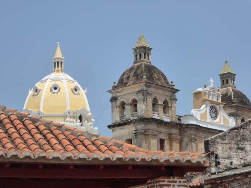 Cartagena: Private Walking Tour with German or Italian Guide - Deep Dive into the Itinerary