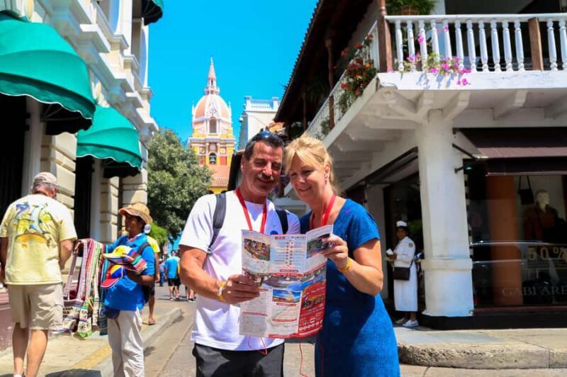 Cartagena: Shared Walking Tour of the Colonial Old Town - Key Points