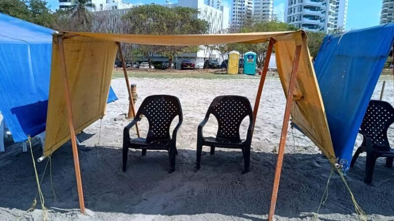 Cartagena: SUN TENT and CHAIRS on the Castillogrande beach - A detailed look at the experience