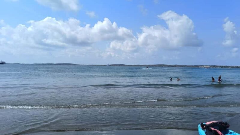 Cartagena: SUN TENT and CHAIRS on the Castillogrande beach - Who should consider this activity?