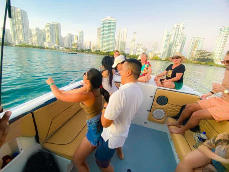 Cartagena: Sunset in boat in the bay with music and liquor - Key Points