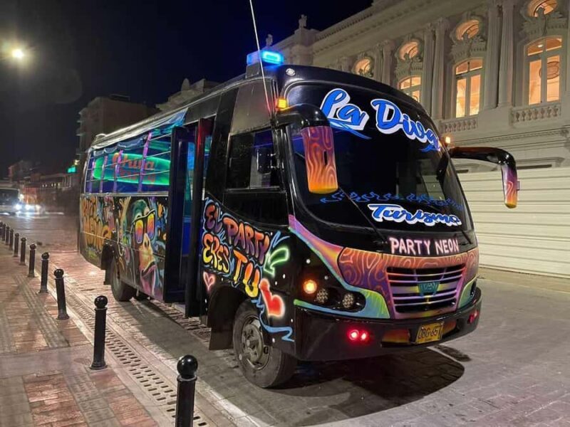 CARTAGENA: Super party in typical chiva with entertainer for 2 hours and disco! - Practical Details and Tips