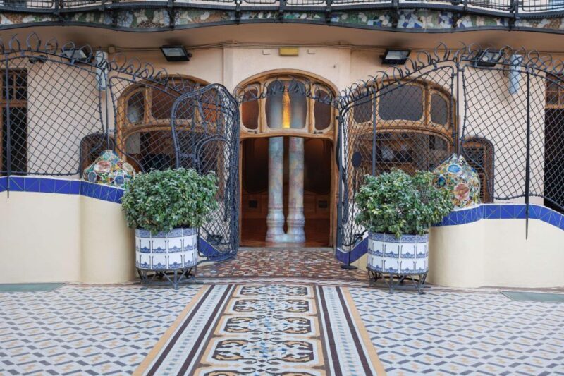 Casa Batllo Fast-Track Tickets, Barcelona Architecture Tour - Exploring Barcelona’s Modernist Architecture: A Deep Dive