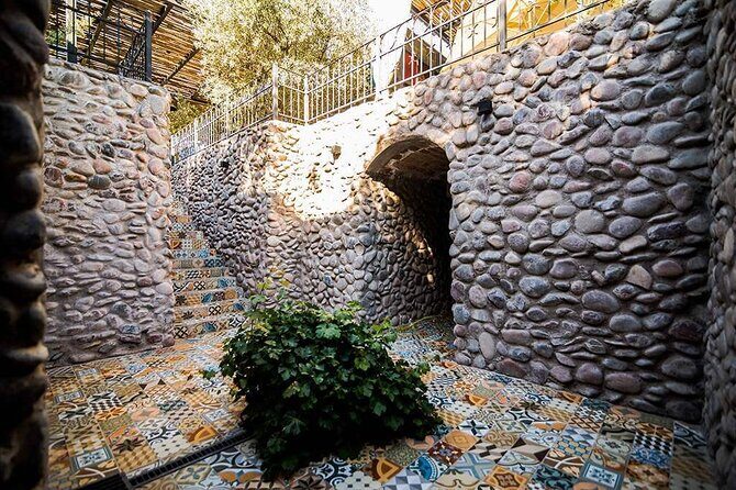 Casa Vigil (the enemy) + Dinner + Guided tour - Key Points