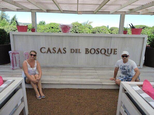 Casas del Bosque y Bodegas RE - Casas del Bosque y Bodegas RE: An Authentic Santiago Wine Experience
