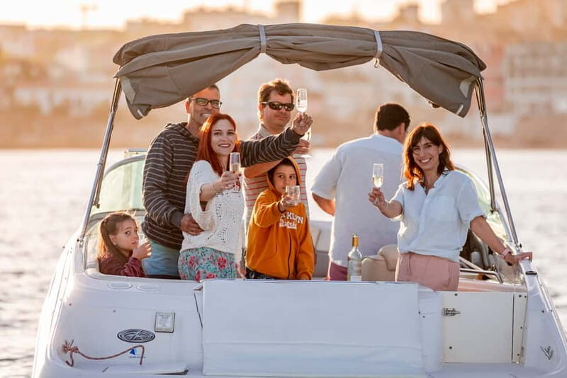 Cascais: Private boat with skipper, fuel, food and drinks - Key Points