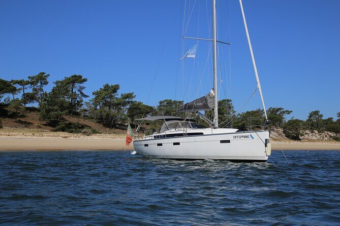 Cascais Private Sailing 2h Cruise with a drink - Who Would Enjoy This Cruise?