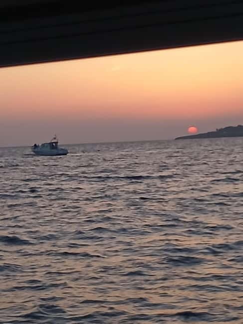 Cascais: Sunset Boat Trip with Welcome Drinks - Frequently Asked Questions
