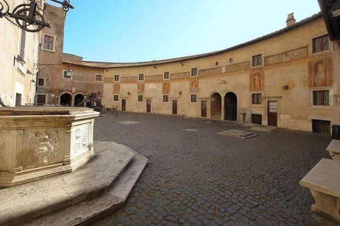 Castel Sant'Angelo Small Group Tour - Key Points