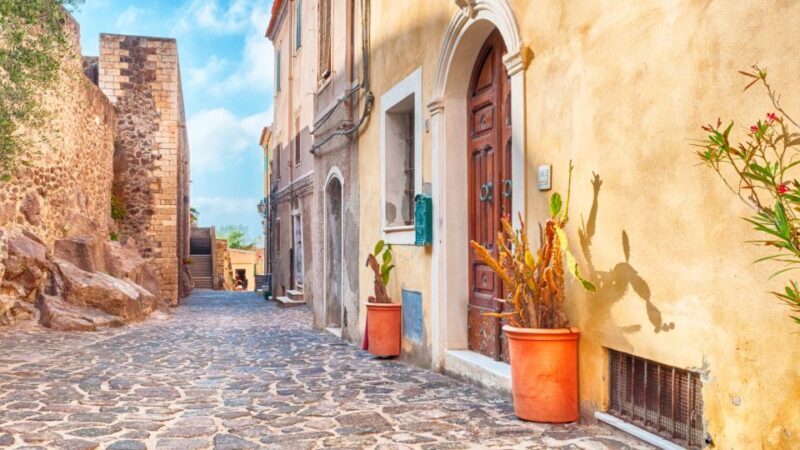 Castelsardo: Medieval Village Walking Tour with Aperitif - Detailed Breakdown of the Experience