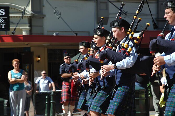 Castle, Coast & City Tour - 8 pax max - Castle Entrance Included - The Sum Up