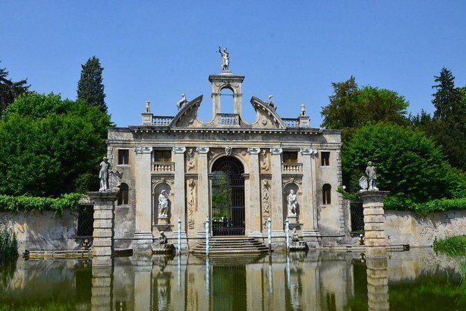 Castle, medieval village, Venetian baroque garden, wine tasting private tour - A Deep Dive into the Itinerary