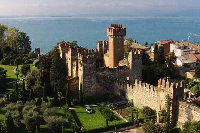 Castles boat tour with Bardolino wine tasting and nibbles - Who Is This Tour Best For?