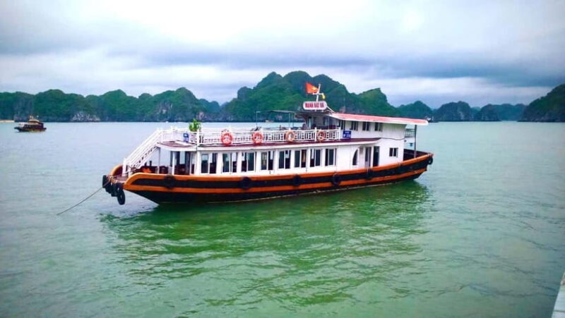 CAT BA :2D1N Lan Ha bay-Ha Long bay with Plankton Excursion - What Makes This Tour Stand Out