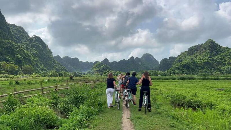 Cat Ba Island, Lan Ha Bay Sightseeing Cruise Full Day Tour - Experience the Tranquil Beauty of Lan Ha Bay with a Full-Day Cruise from Hanoi