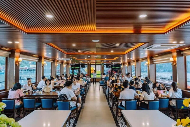 Cat Ba: Lan Ha Bay and Viet Hai Village Day Trip With Meal - Discovering the Charm of Lan Ha Bay and Viet Hai Village: A Practical Review