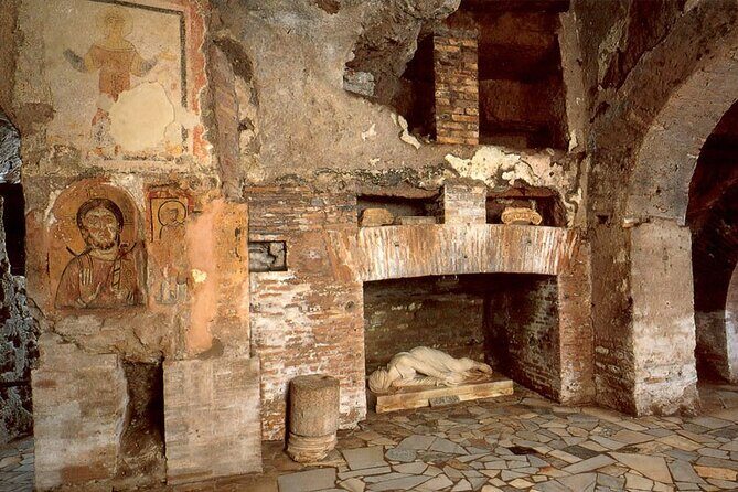 Catacombs tikets with Pick-up and Drop off - Key Points