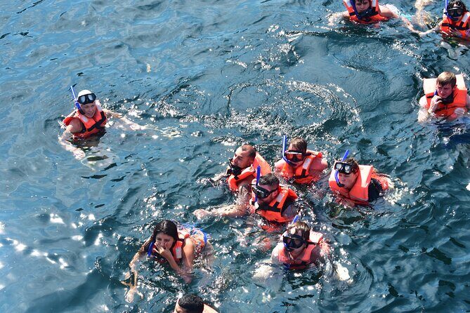 Catamaran Arches, Animas Beach, Quimixed Waterfall and Food Tour - The Sum Up