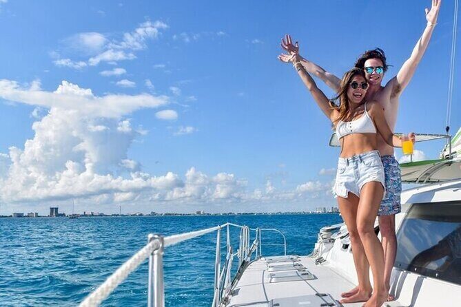Catamaran Cancun to Isla mujeres Lunch OpenBar and Snorkeling - Key Points