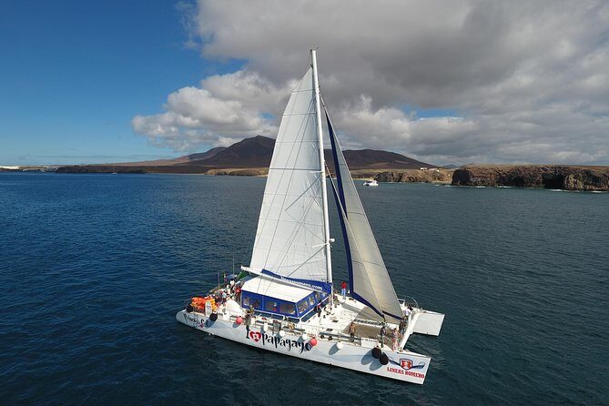 Catamaran Cruise to Papagayo beaches, lunch and water activities - FAQs
