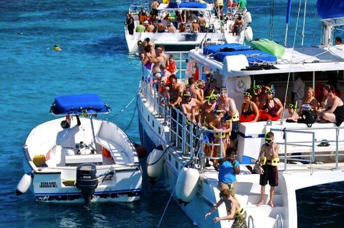 Catamaran cruise with Dunn's River falls from Ocho Rios - Frequently Asked Questions