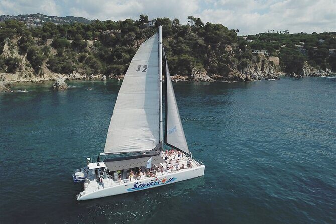 Catamaran departure in a young atmosphere - An Honest Look at the Experience