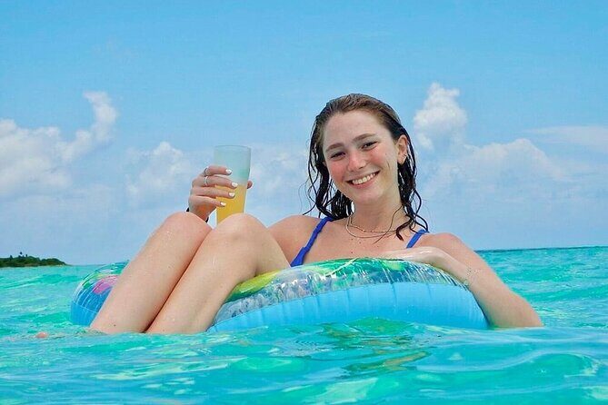 Catamaran Excursion + Open bar + Snorkeling at El Cielo - Experience a Memorable Day on a Cozumel Catamaran: Snorkeling, Open Bar, and Reef Visits