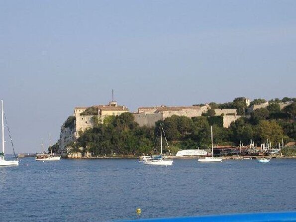 Catamaran from Cannes - A Closer Look at the Catamaran from Cannes Experience