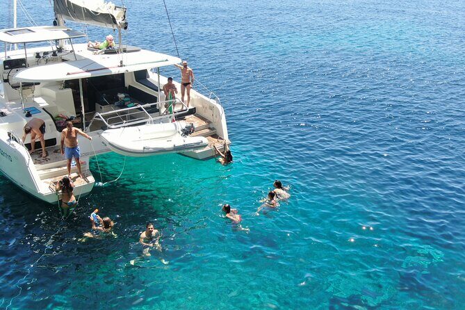 Catamaran in Alghero, daily boat trip - Who should consider this tour?