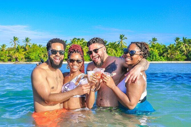 Catamaran Party for Adults in Punta Cana with Drinks - A Closer Look at the Catamaran Party Experience in Punta Cana