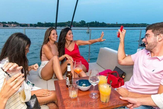 Catamaran Spritz Tour - In-Depth Look at the Experience