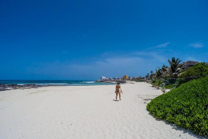 Catamaran to Mujeres Island with Open Bar on Board from Cancun - In The Sum Up