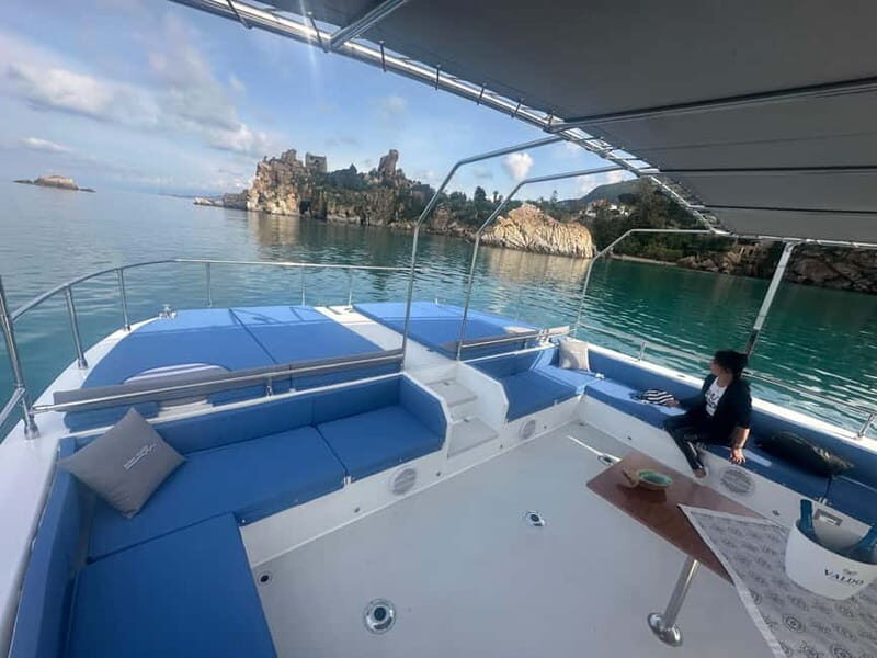 Catamaran Tour: experience of discovering the Cefalù coastline. - An In-Depth Look at the Cefalù Catamaran Experience