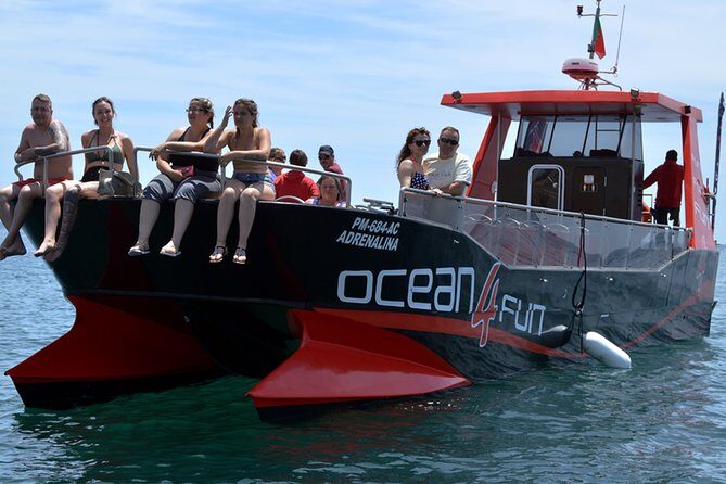 Catamaran Tour to Benagil Caves - An Authentic Look at the Catamaran Tour to Benagil Caves