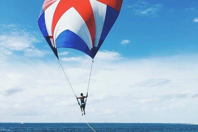 Catamaran tour to Isla Mujeres with snorkeling, open bar - FAQ