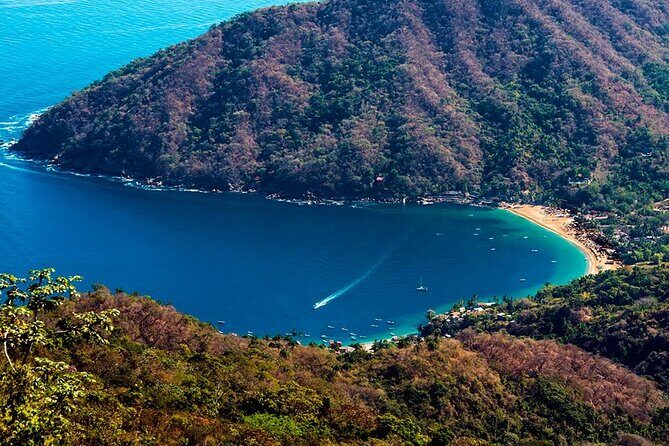 Catamaran Yelapa Beach Tour with Snorkeling, Food and Open Bar - Authentic Experiences and Practical Details