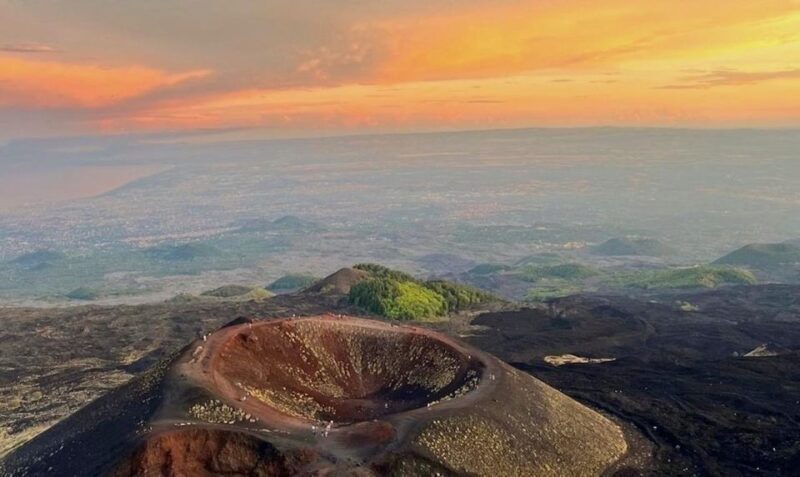 Catania: Etna Sunset Tour with Pickup and Drop-off - Key Points
