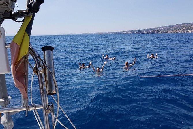 Catania Sail, spritz and fun at sunset - Key Points