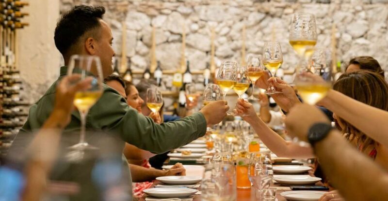 Catania: Volcanic Wine Tasting in a Metropolitan Market - Key Points