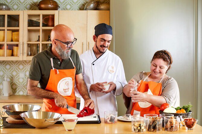 Cataplana for All: From kitchen to the table - Who Will Love This Tour?