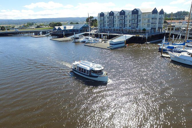 Cataract Gorge Cruise 4:30 pm - Exploring Launceston from the Water: The Cataract Gorge Cruise at 4:30 pm