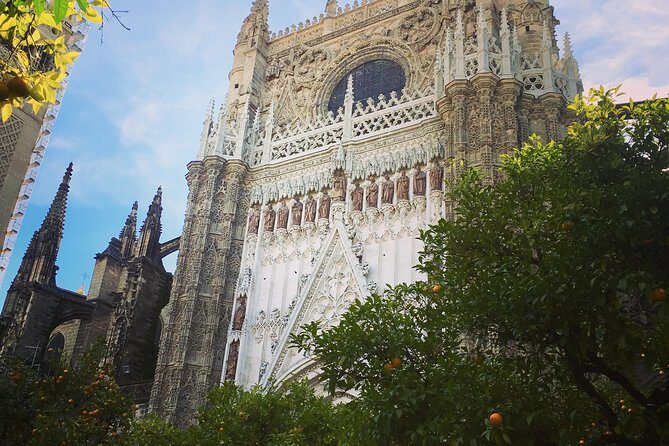 Cathedral and Real Alcàzar in Italian - Who Will Love This Tour?