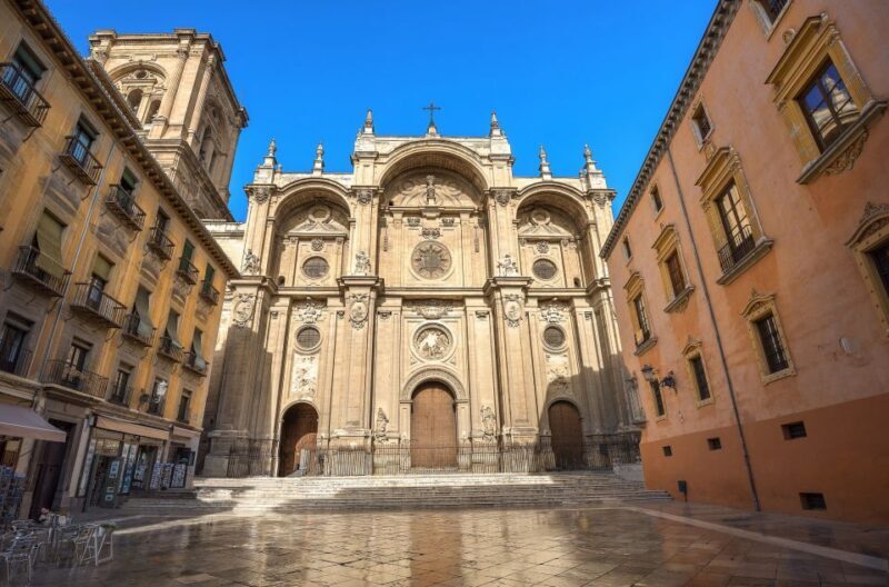 Cathedral and Royal Chapel with Albaicín and Sacromonte - FAQs