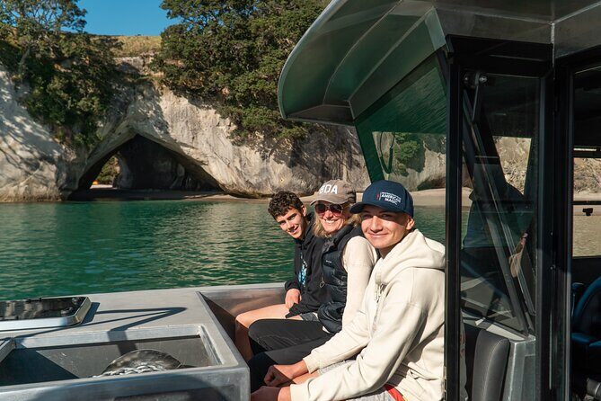 Cathedral Cove Coast and Cave Activity - An In-Depth Look at the Cathedral Cove Coast and Cave Tour