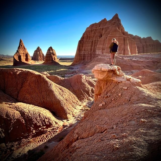 Cathedral Valley 4X4 Tour, Temples of the Sun and Moon 4 Hrs - Discover the Hidden Gems of Utah’s Capitol Reef with the Cathedral Valley 4X4 Tour