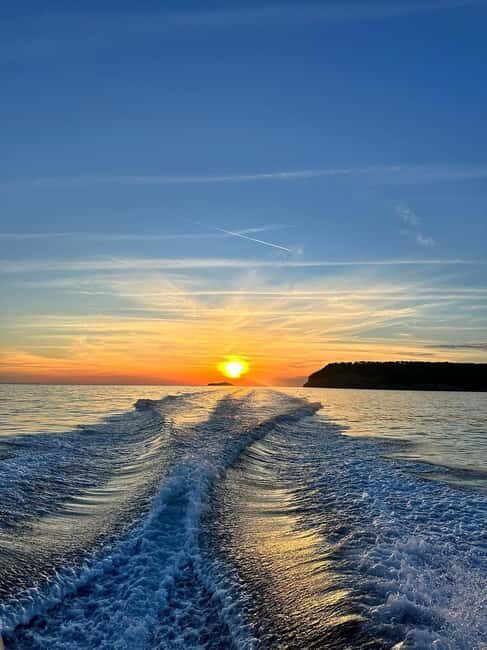 Cavtat: Romantic Sunset Cruise with Unlimited Drinks - What to Expect on the Cavtat Sunset Cruise