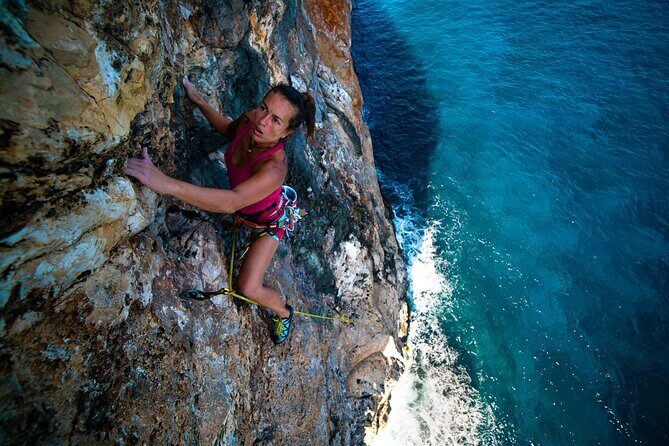 CaymanVisitor Hide & Seek GeoTour Self-Drive Tour - An In-Depth Look at the CaymanVisitor Hide & Seek GeoTour