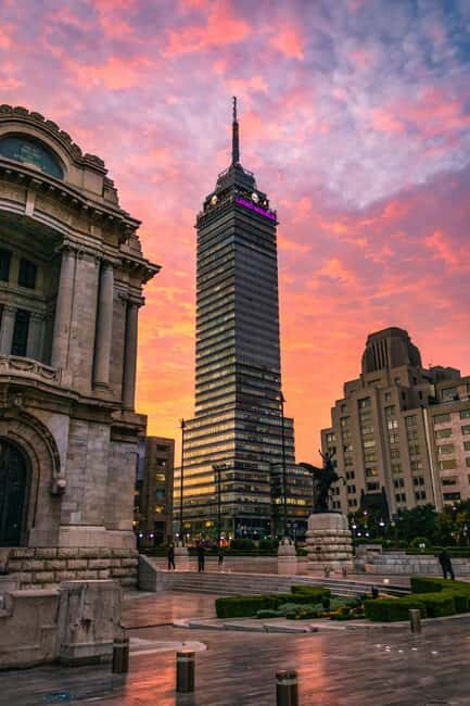 CDMX: Night tour with optional Torre Latino - Key Points