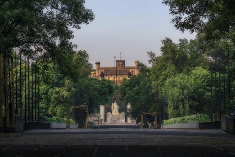 CDMX: Private bicycle tour through the Chapultepec Forest. - Key Points